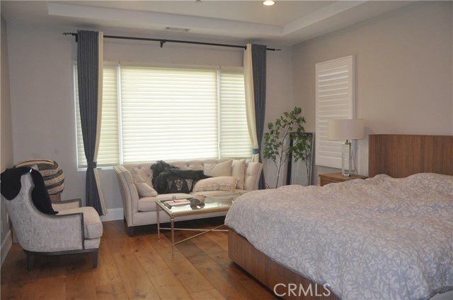 100 Rusina, Irvine CA: https://media.crmls.org/medias/74f229b1-610a-4a38-ac98-f724d884eaf3.jpg