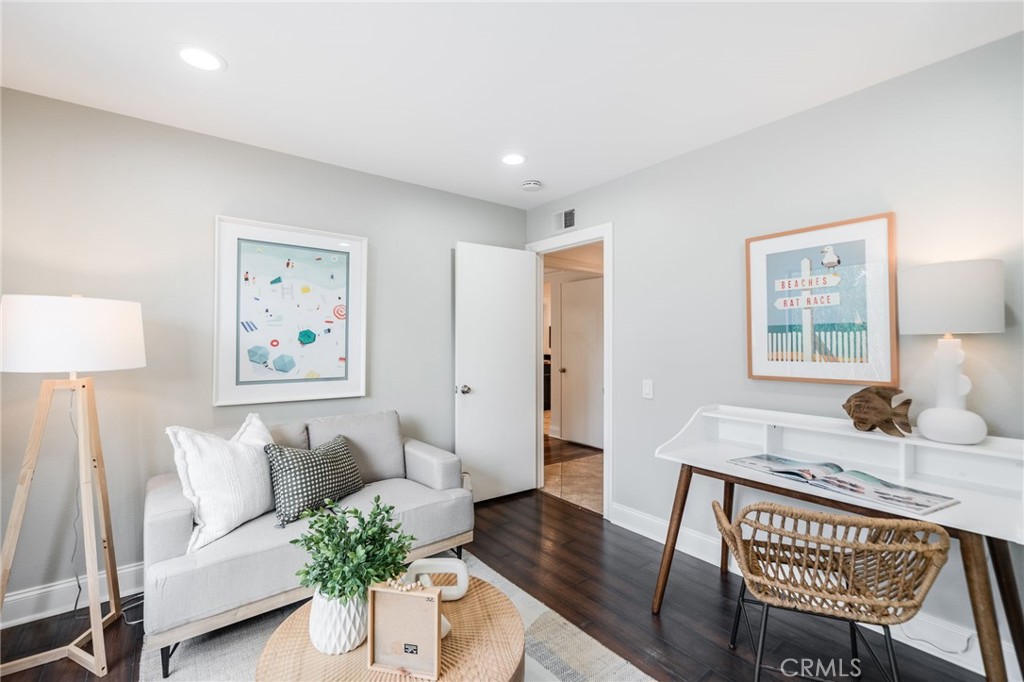 MLS #OC25163941 img 29