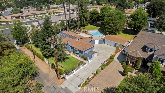 1019 W Milton Drive, Glendora CA: https://media.crmls.org/medias/74f359e7-65e9-46c9-92b4-00ebb5c88d68.jpg