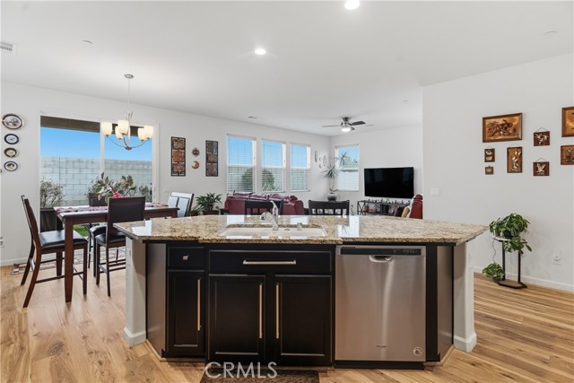 Detail Gallery Image 13 of 40 For 14108 Ebrington, Bakersfield,  CA 93311 - 2 Beds | 2 Baths