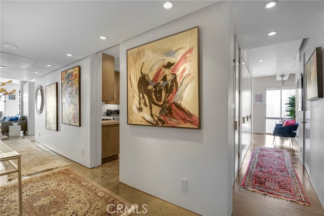 Detail Gallery Image 3 of 44 For 800 W 1st, Los Angeles,  CA 90012 - 2 Beds | 2/1 Baths