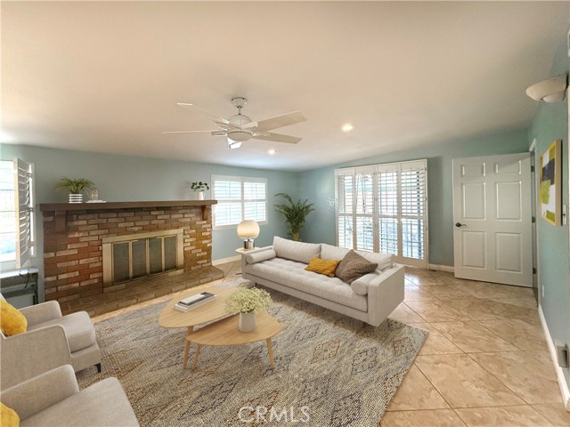 Detail Gallery Image 6 of 22 For 12349 Crepe Myrtle Ave, Chino,  CA 91710 - 3 Beds | 2 Baths