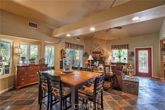 Detail Gallery Image 12 of 72 For 48208 Tanglewood Ct, Aguanga,  CA 92536 - 4 Beds | 2 Baths