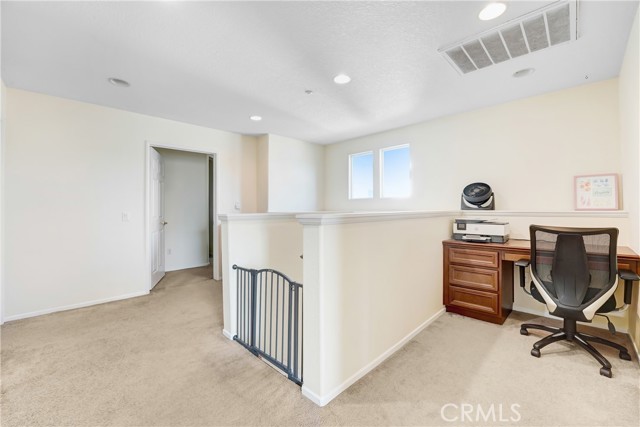 Detail Gallery Image 22 of 38 For 13223 Norfolk Ct, Moorpark,  CA 93021 - 3 Beds | 2/1 Baths