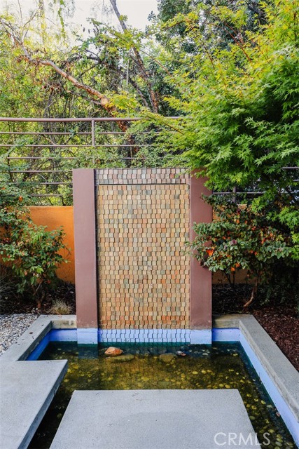 838 Braewood Court, South Pasadena CA: https://media.crmls.org/medias/74f6208a-62c5-4a1c-b88d-f303a15edeb9.jpg