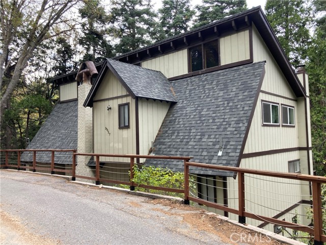 27957 Lakes Edge, Lake Arrowhead CA: https://media.crmls.org/medias/74f62328-a3fa-45e5-88b2-27fa0fefa979.jpg