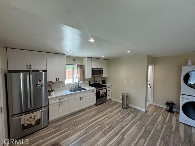 Detail Gallery Image 2 of 9 For 4850 N Vincent, Covina,  CA 91722 - 3 Beds | 2 Baths