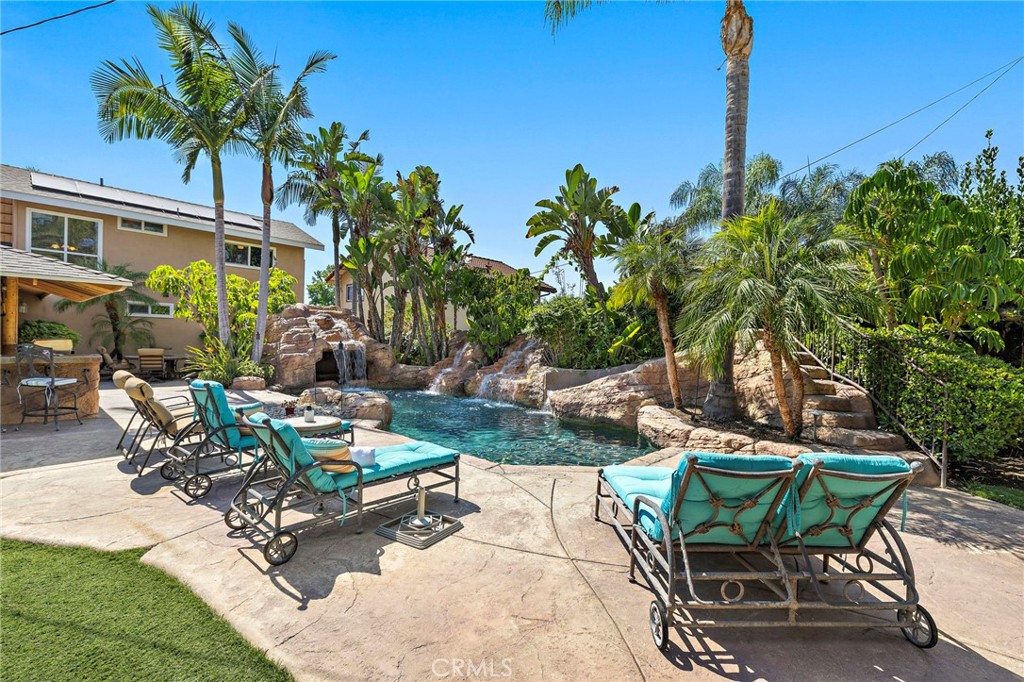 74f8c1b1 83f9 427d B6ec Fc80a854d788