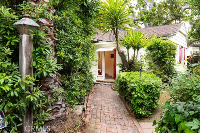 Detail Gallery Image 4 of 49 For 1731 Roscomare Rd, Los Angeles,  CA 90077 - 4 Beds | 4 Baths