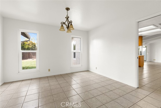 Detail Gallery Image 6 of 47 For 3038 Top Hand Ct, Chico,  CA 95973 - 4 Beds | 3 Baths