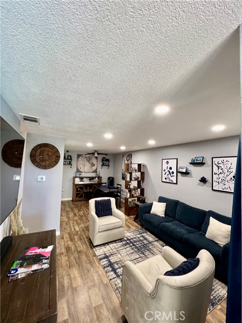 Detail Gallery Image 1 of 7 For 2821 N Los Felices Cir #K212,  Palm Springs,  CA 92262 - 1 Beds | 1 Baths