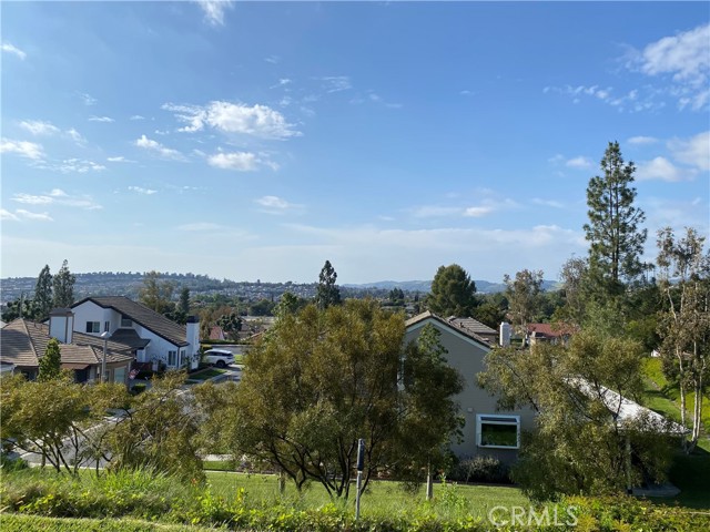 23245 Villena, Mission Viejo CA: https://media.crmls.org/medias/74fa810e-1f47-4d2b-ae01-1f617fbe9485.jpg