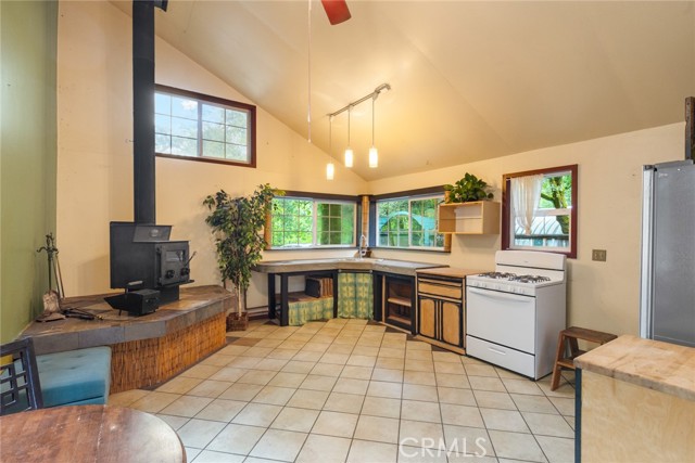 5338 Deception River Road, Chico CA: https://media.crmls.org/medias/74fb9fc6-031f-4d0a-a24c-823c56fcc0eb.jpg