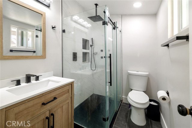 19945 Gresham Street, Northridge CA: https://media.crmls.org/medias/74fc6e38-6c80-4cdd-bf03-114382ab40cb.jpg