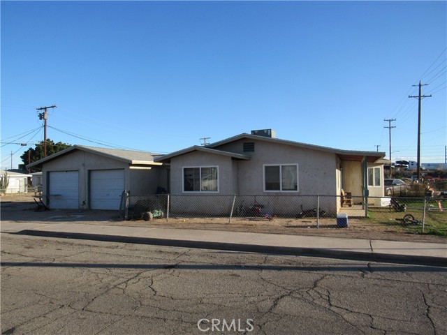 Detail Gallery Image 2 of 2 For 202 S 5th St, Blythe,  CA 92225 - 3 Beds | 1 Baths