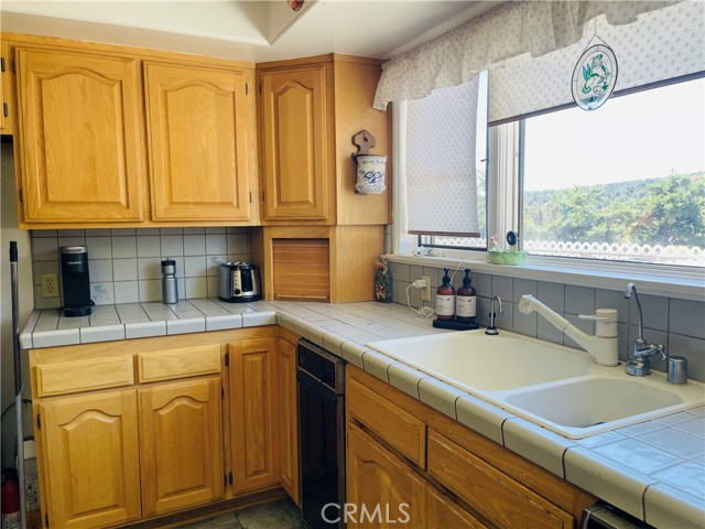 10500 Steinhoff Road, Frazier Park CA: https://media.crmls.org/medias/74fe4537-0a40-4e18-b1ef-f688cdeab5dd.jpg
