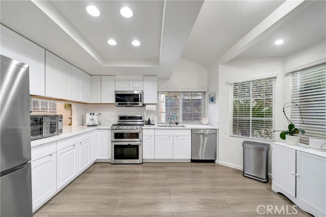 Detail Gallery Image 18 of 57 For 21733 Vintage, Chatsworth,  CA 91311 - 3 Beds | 2/1 Baths