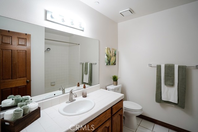 17200 Newhope Street, Fountain Valley CA: https://media.crmls.org/medias/74fec7ea-a017-420a-acd7-bd1bd4dfd468.jpg