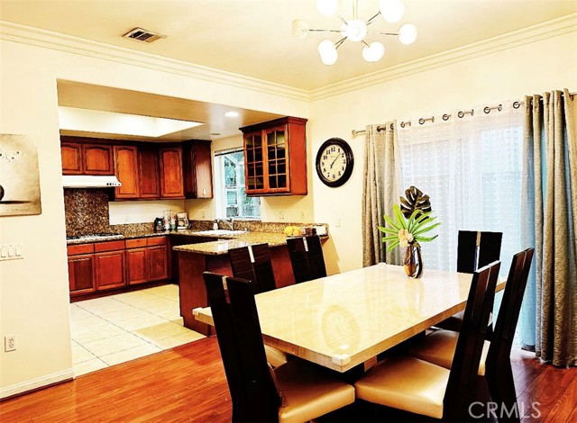 Detail Gallery Image 6 of 7 For 5210 Peck, El Monte,  CA 91732 - 4 Beds | 3 Baths