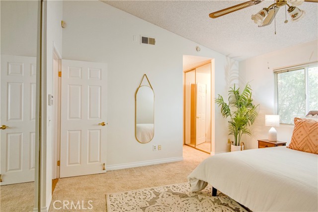 Detail Gallery Image 16 of 26 For 21849 Peppercorn Dr, Saugus,  CA 91350 - 3 Beds | 2 Baths