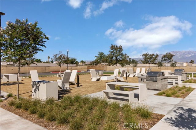 Detail Gallery Image 14 of 16 For 3267 South Agate Paseo, Ontario,  CA 91761 - 2 Beds | 2 Baths