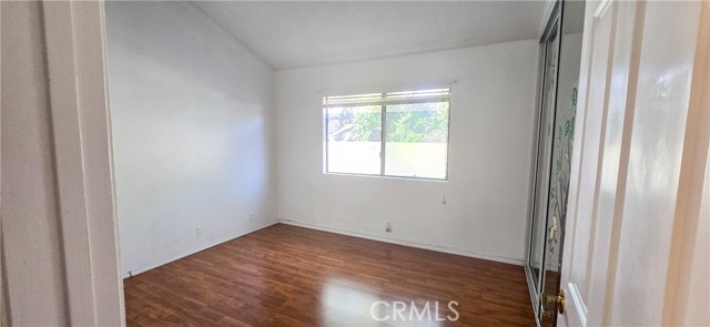 19195 Shoreline Lane, Huntington Beach CA: https://media.crmls.org/medias/75002e2d-4ad7-4358-8602-152c56c00dc0.jpg
