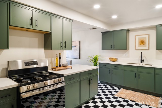 Detail Gallery Image 20 of 39 For 534 S Oak Knoll Ave #103,  Pasadena,  CA 91101 - 2 Beds | 2 Baths