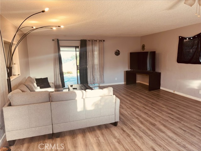 Detail Gallery Image 13 of 16 For 3300 E Millridge Dr, West Covina,  CA 91792 - 4 Beds | 2 Baths