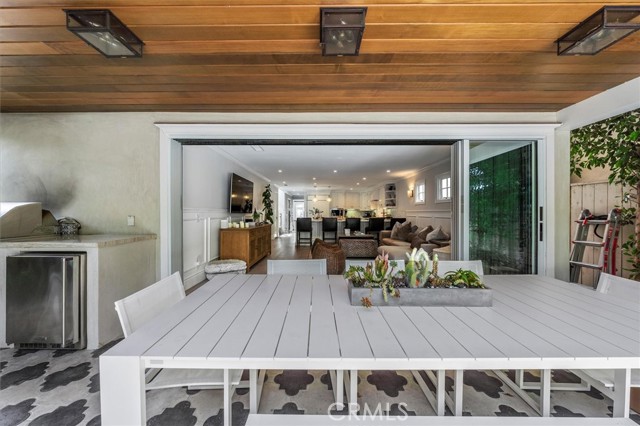 Detail Gallery Image 7 of 49 For 520 2nd St, Manhattan Beach,  CA 90266 - 4 Beds | 3 Baths