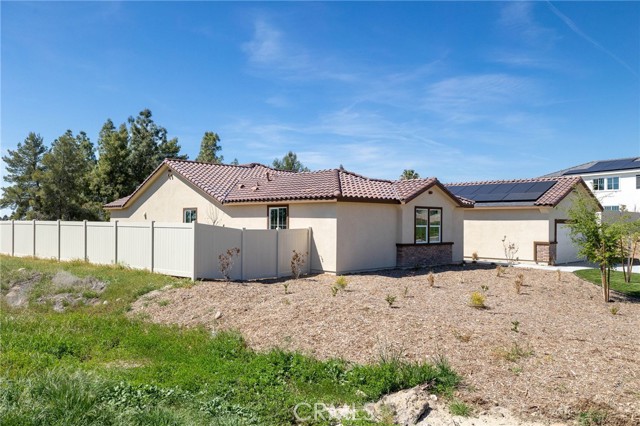 5804 Levanto Street, Bakersfield CA: https://media.crmls.org/medias/7502091d-ea7d-4ebb-b793-3fb0774806fd.jpg