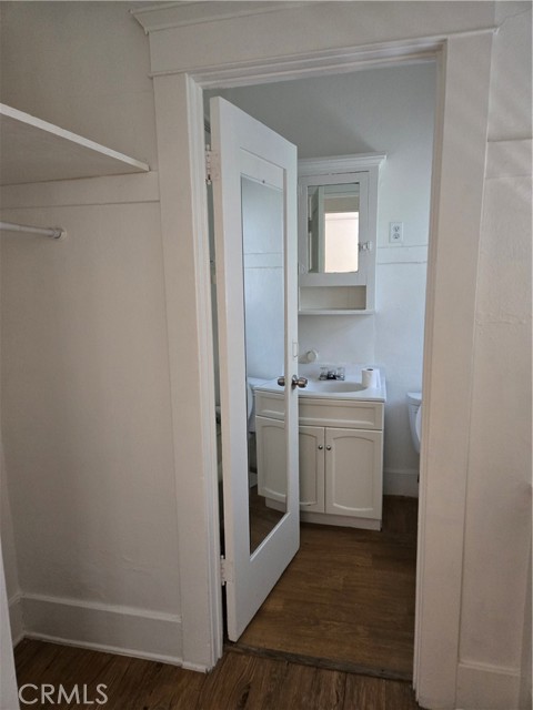 942 E 2nd, Long Beach CA: https://media.crmls.org/medias/7503b1b4-aa10-43e8-9075-ffed3df71fb2.jpg