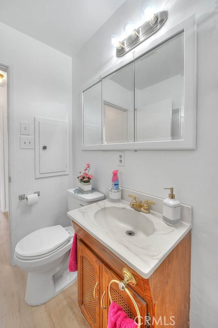 1766 W Catalpa Avenue, Anaheim CA: https://media.crmls.org/medias/750453f0-71b4-423a-a3f4-5e9f018c2914.jpg