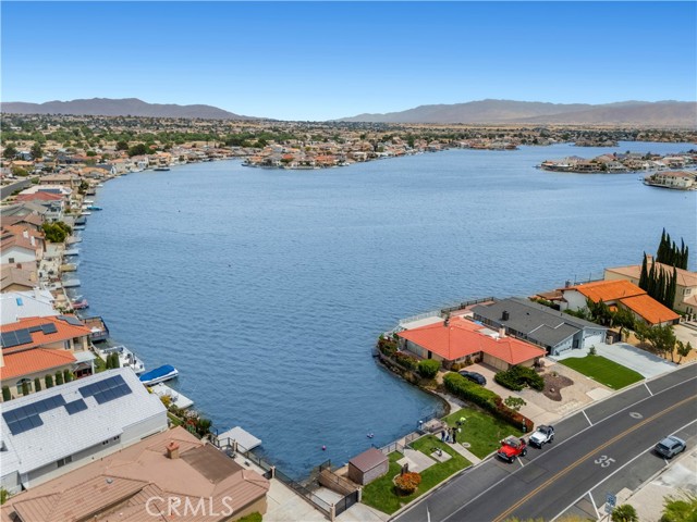 13985 Evergreen Lane, Victorville CA: https://media.crmls.org/medias/7504dec5-418f-4985-8b67-7a6c691b9d4a.jpg