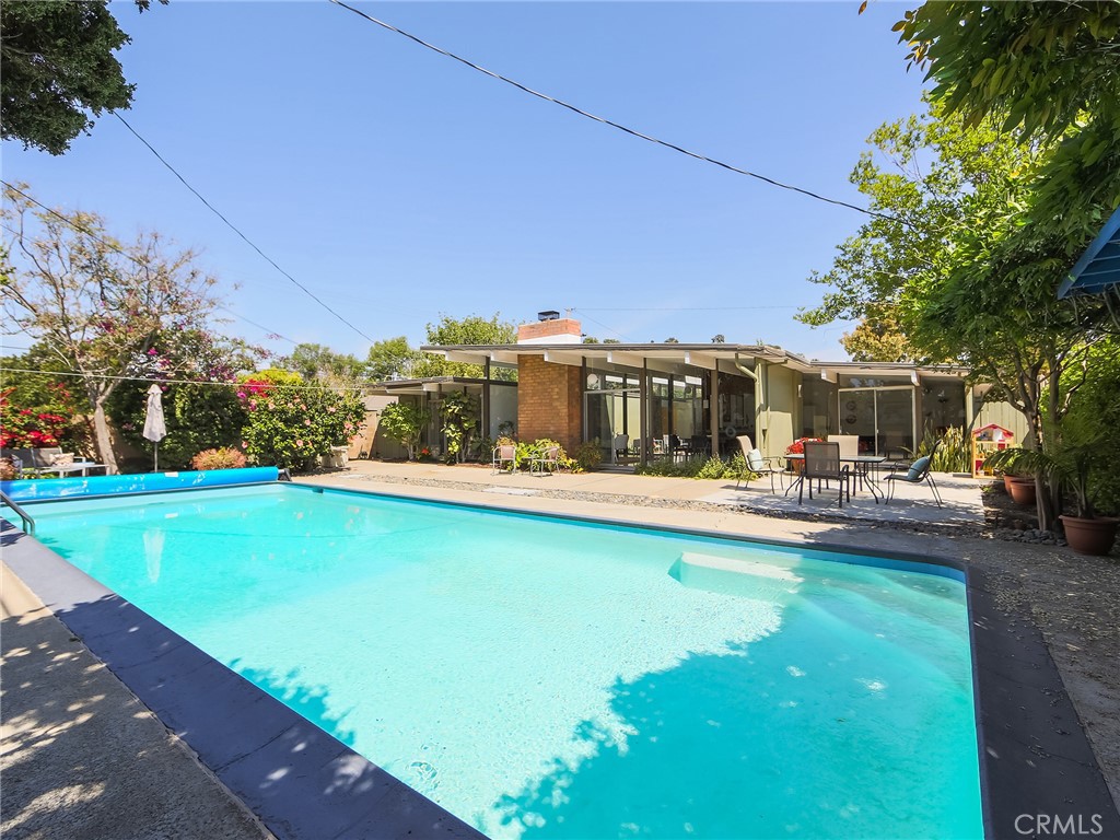 7505a9ae 5c65 45be 80a1 3c1bcb517bfe