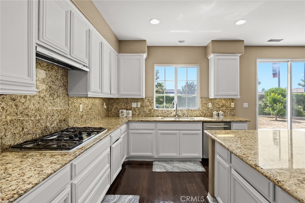 MLS #WS25168725 img 12