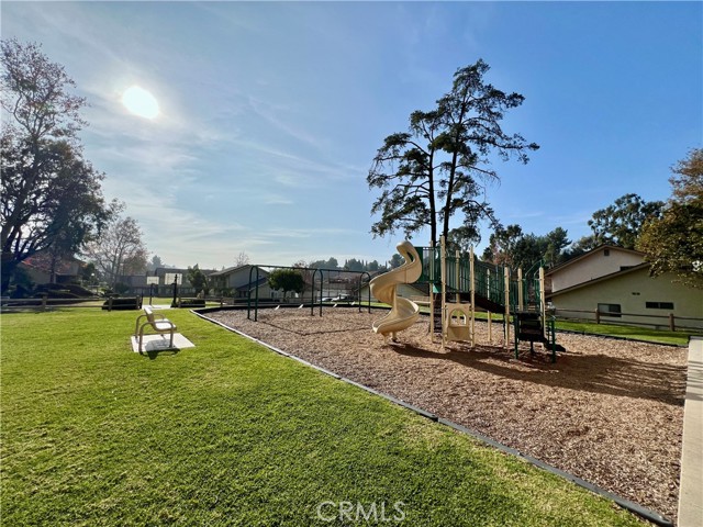 Detail Gallery Image 32 of 41 For 1254 S Diamond Bar Bld #C,  Diamond Bar,  CA 91765 - 3 Beds | 2 Baths