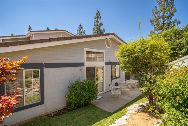 1062 Brookfield Place, Glendora CA: https://media.crmls.org/medias/750630fe-ee76-466c-b21c-2a58c38d9197.jpg