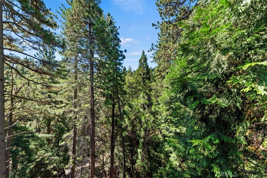 https://media.crmls.org/medias/75067450-58b3-4977-a777-b34438eaf4a8.jpg?preset=X-Large