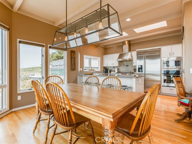 Detail Gallery Image 13 of 53 For 2585 Sherwood Drive, Cambria,  CA 93428 - 3 Beds | 3/1 Baths