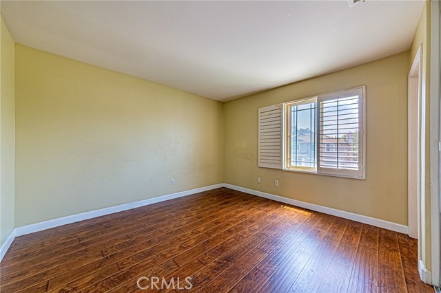 955 Blackberry Lane, Carson CA: https://media.crmls.org/medias/75079c63-b87e-436f-87cd-4f2f54df08fa.jpg