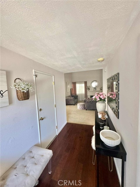 Detail Gallery Image 3 of 32 For 1782 Green Meadow, Tustin,  CA 92780 - 3 Beds | 2 Baths