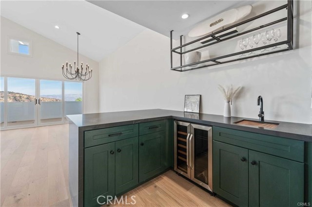 23625 Summit Drive, Calabasas CA: https://media.crmls.org/medias/75081f99-3779-469f-8f2f-26ca7b0a0d5e.jpg