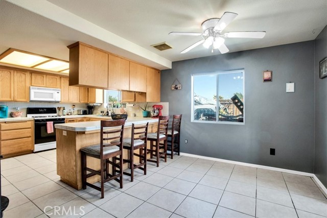 Detail Gallery Image 9 of 31 For 58159 Spring Dr, Yucca Valley,  CA 92284 - 3 Beds | 2 Baths