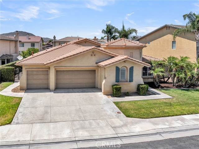 11567 Waterwell Court, Riverside CA: https://media.crmls.org/medias/7509bb92-bcca-424b-b805-4b37d54ee6ab.jpg
