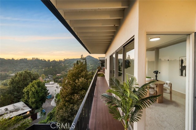 Detail Gallery Image 21 of 21 For 7426 Mulholland Dr, Los Angeles,  CA 90046 - 2 Beds | 2 Baths