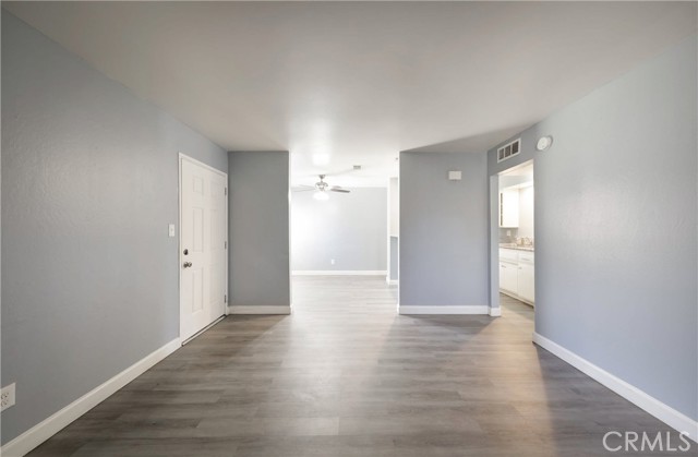 Detail Gallery Image 15 of 16 For 1001 Mcdonald Way #7,  Bakersfield,  CA 93309 - 2 Beds | 1 Baths