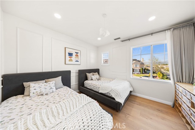 Image 49 of 71 For 23195 Stoneridge