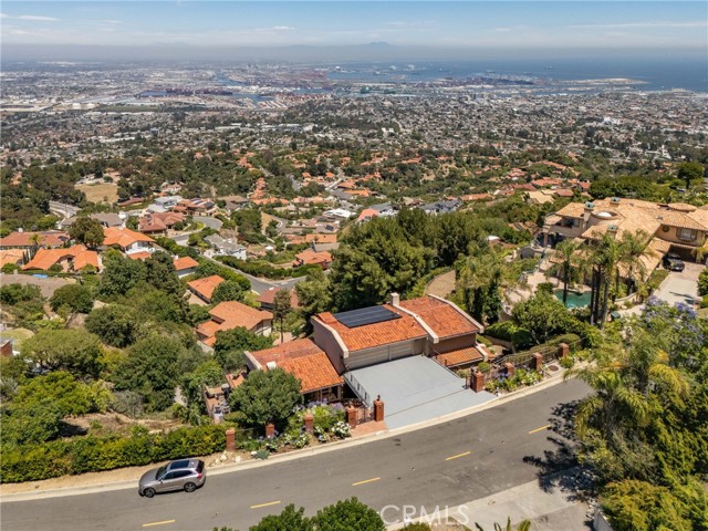 3300 Crownview Drive, Rancho Palos Verdes CA: https://media.crmls.org/medias/750a868f-22a3-45c7-9576-7be1b78b0c3c.jpg