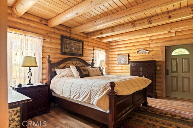 27492 Cedarwood Court, Lake Arrowhead CA: https://media.crmls.org/medias/750a8a42-543f-4f32-a14c-2e74260dffbf.jpg