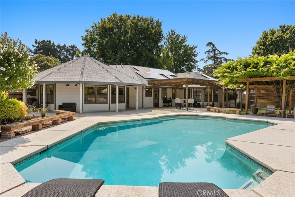 650 Crimson Court